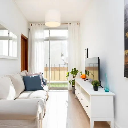 Precioso Renovado En Apartmán *